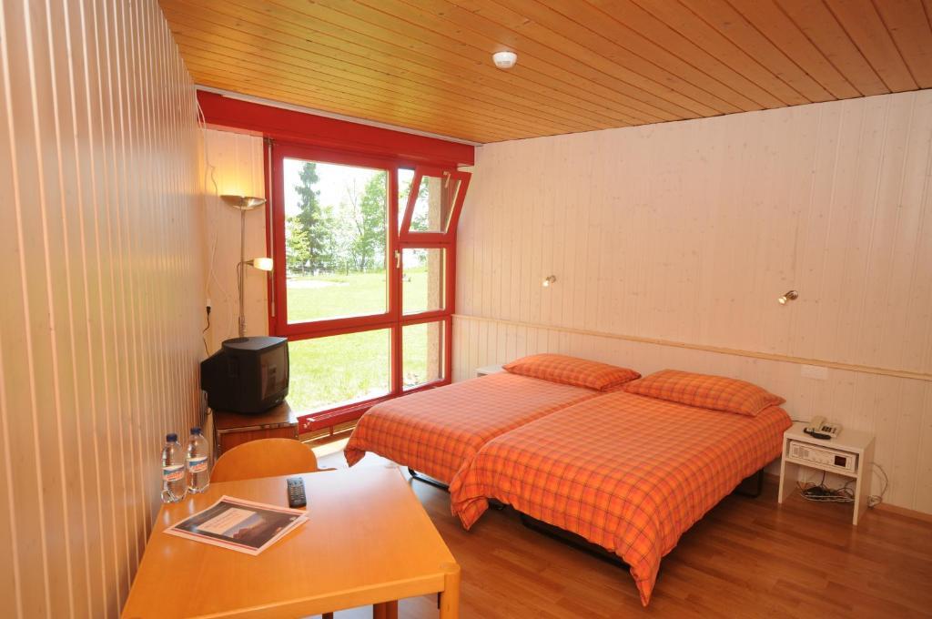 Hotel Twannberg Neuchâtel Rom bilde